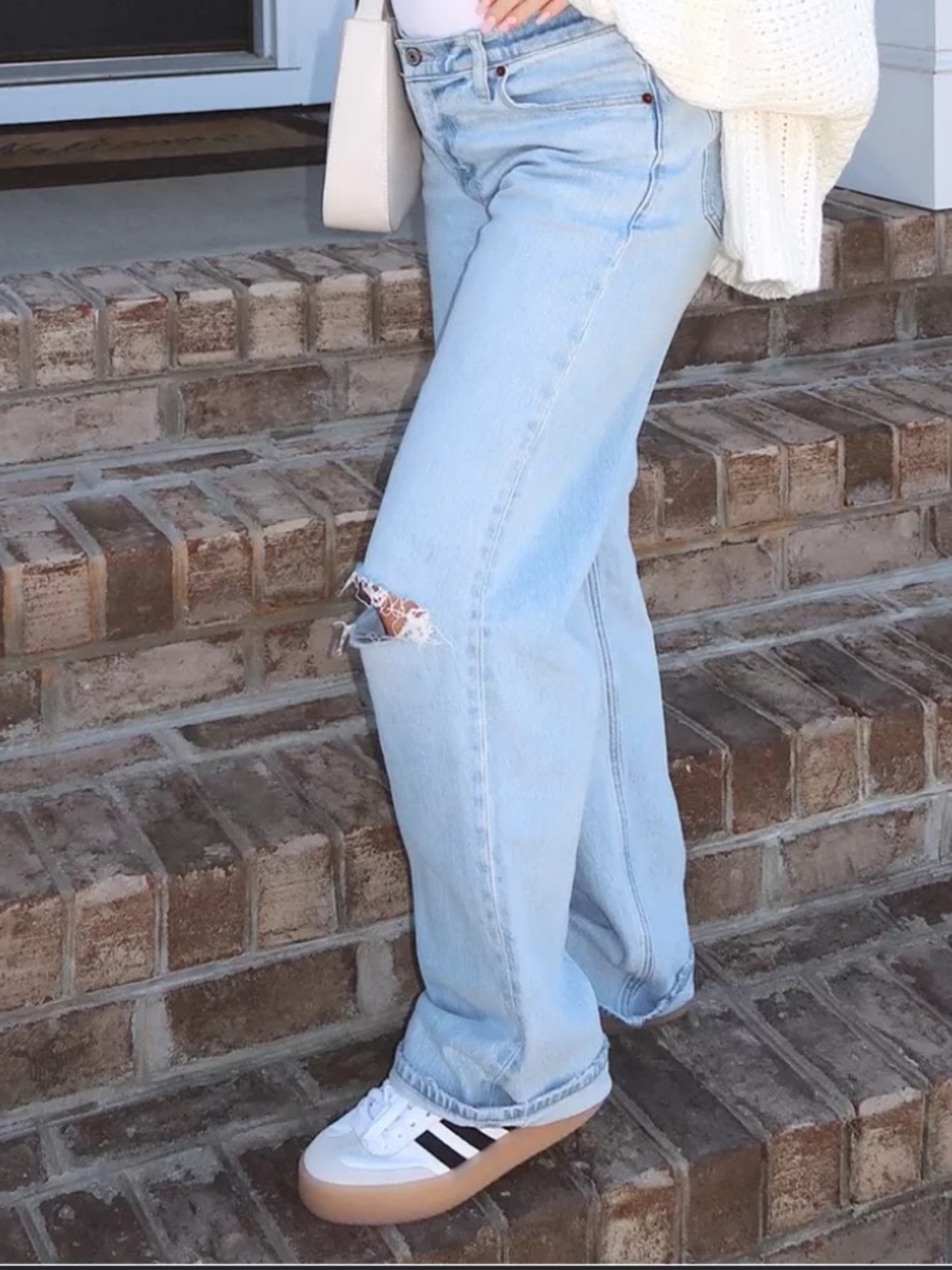 Abercrombie & Fitch the baggy low rise Jeans